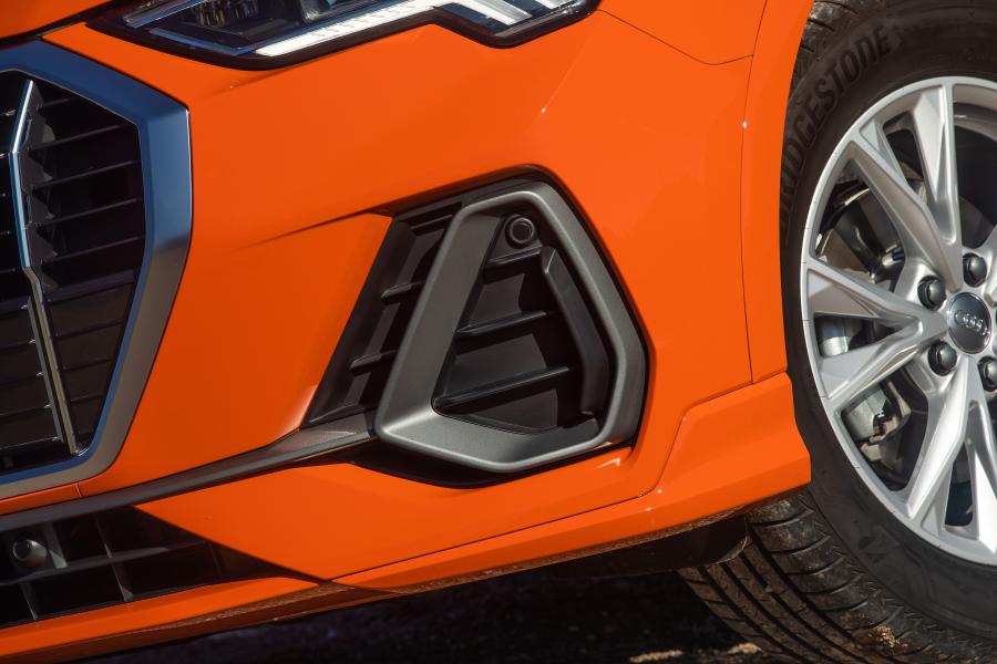 Детали экстерьера Audi Q3 35 TFSI S-Line 2020 года  (MX) (фото 39 из 40)